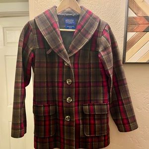 Beautiful 100% wool Pendleton women coat petite s